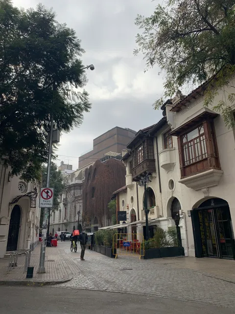 Plaza Mulato Gil de Castro