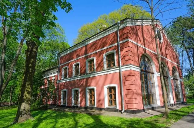 Palace of the Rumiancaŭ and the Paskievič