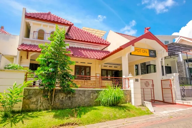 SPOT ON 2749 Tiga Sinar Residence