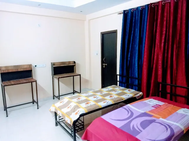 INDRAPRASTH BOY'S PG AND HOSTEL