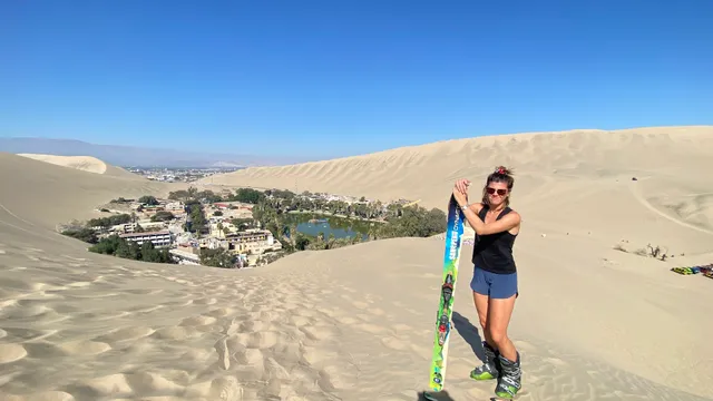 Huacachina Sandboard