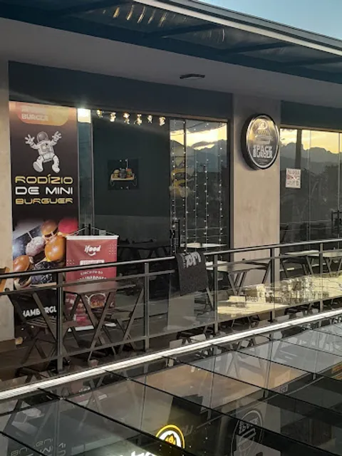 Space Burger Hamburgueria Artesanal @spaceburgerresende