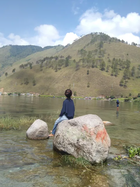 Paropo Tepian Danau Toba