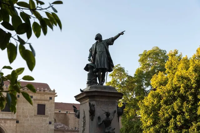Estátua de Cristóbal Colón