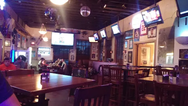 Cujo's Sports Bar & Grill