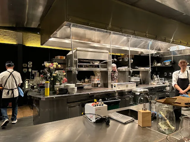 Shiso Noodle and Sushi Bar