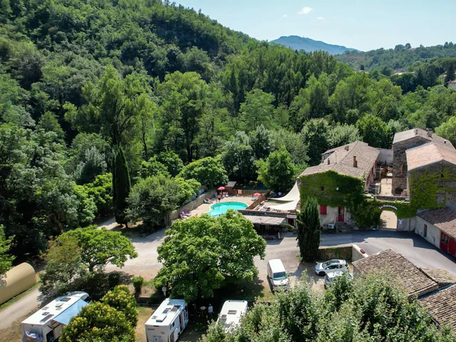 Camping et Chambres d'hôtes du Moulin d'Onclaire