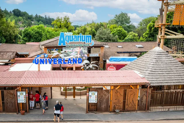 UNIVERLAND Le Bugue : Aquarium Périgord Noir - Big Bird - Labyrinthe Préhistorique - Jungle Golf