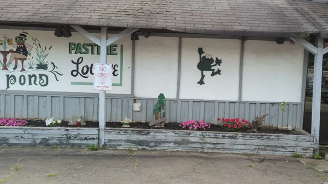 Frog Pond Restaurant