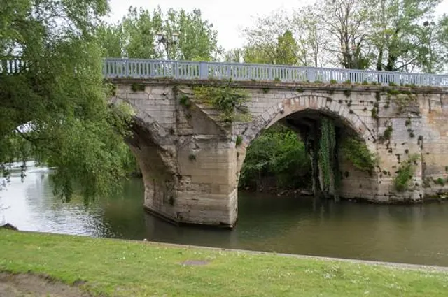 Ancien pont de Poissy