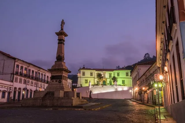 Tiradentes Plaza
