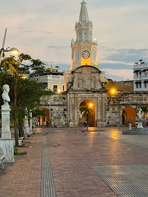 Camellón de los Mártires