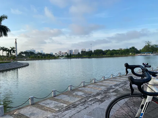 Công viên Hòa Bình