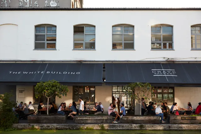 CRATE Brewery & Pizzeria