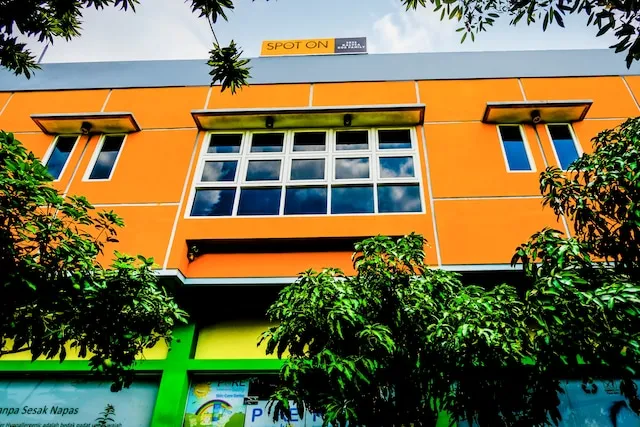 OYO Life 2032 Kalyca Kos Family Syariah