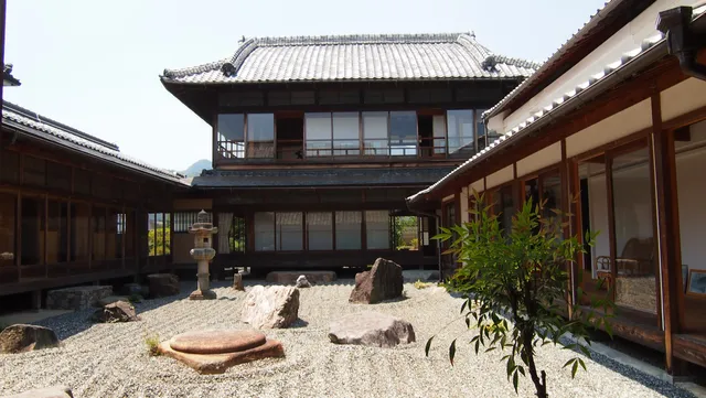 Koyano Museum of Antique