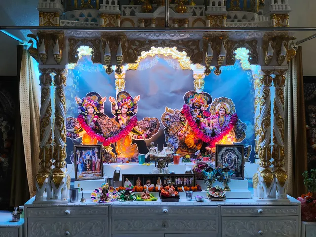 Iskcon Radha Banke Bihari Temple Aligarh