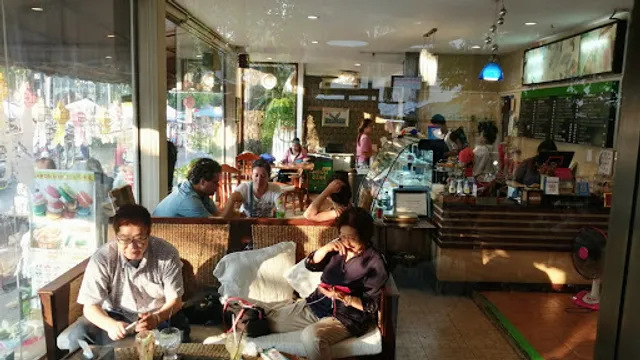Ratchadumnern Coffee and Food