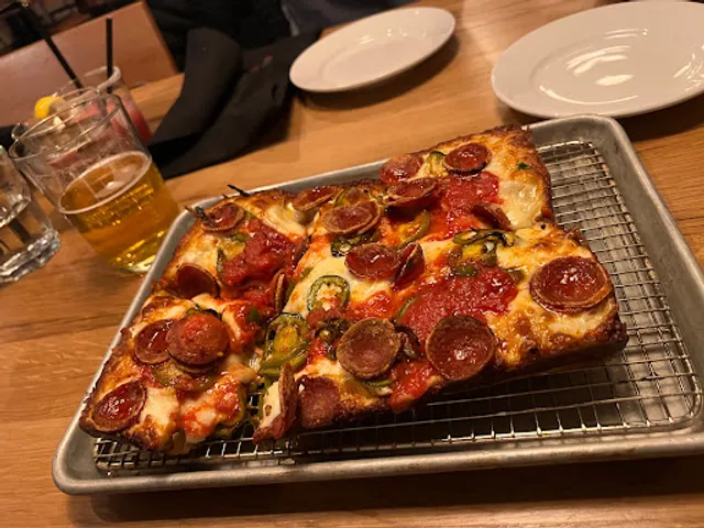 Emmy Squared Pizza: Old Town Alexandria