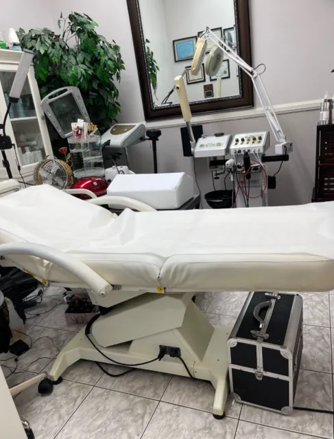 Victor Gonzalez - Sobador y Masajista