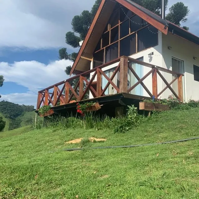 Chalé Casa de Vidro Chanduca