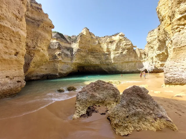 Praia do Ninho de Andorinha