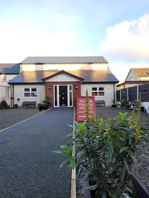 Oriel Ger Y Fenai Gallery