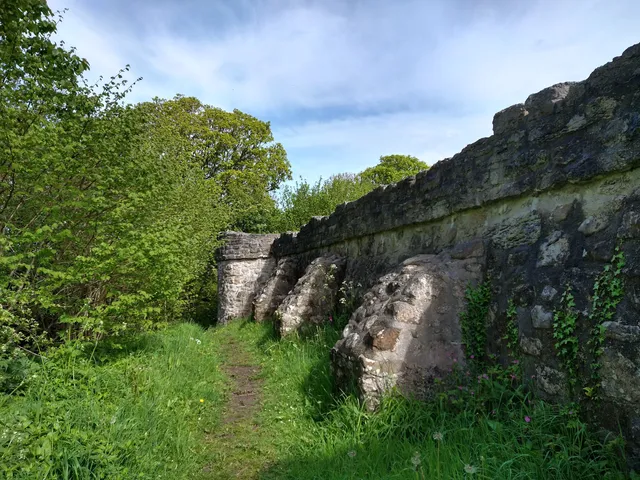 Castell Aberlleiniog
