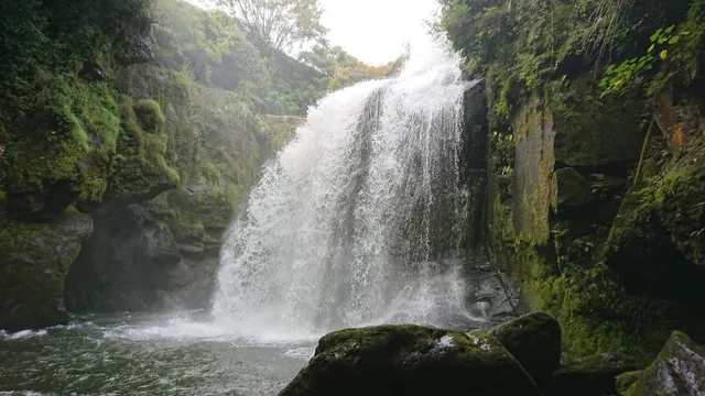 Ameushino Falls
