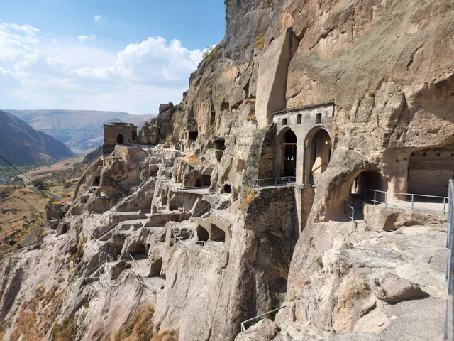 Vardzia