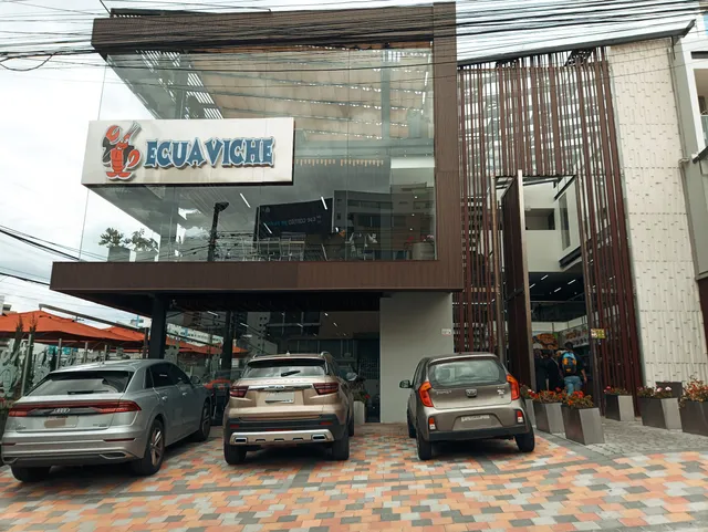 Ecuaviche 6 de diciembre y Bello Horizonte