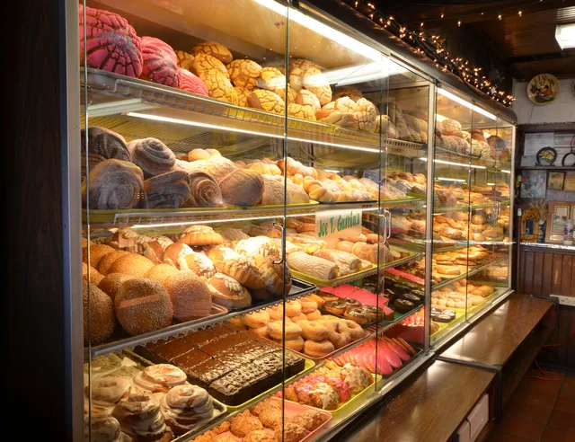 Esperanza's Restaurant & Bakery