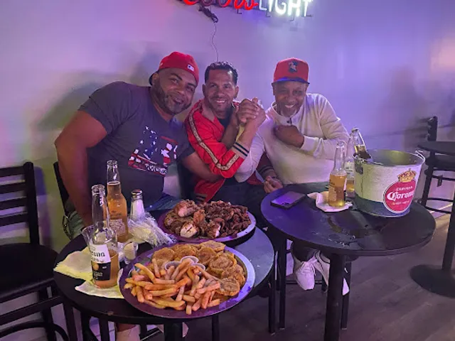 El Cielo Bar and Restaurant