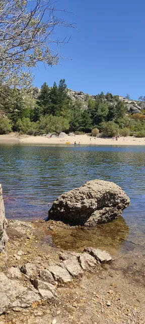 Praia Fluvial do Vale do Rossim