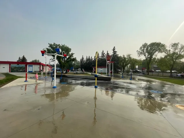 Leduc Spray Park