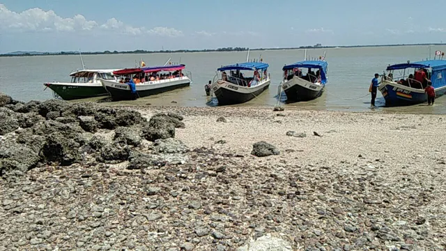 Sky Mirror Rainbow Jetty