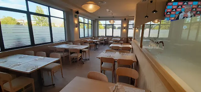 Pizzería La Competencia