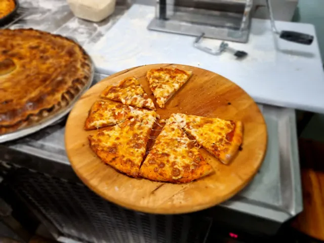 Pizzas y empanadas El Tata