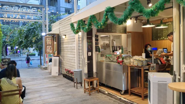 ลูกก๊อ (Luggaw)