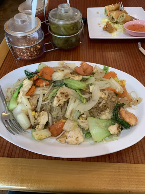 Thai Style Noodle House