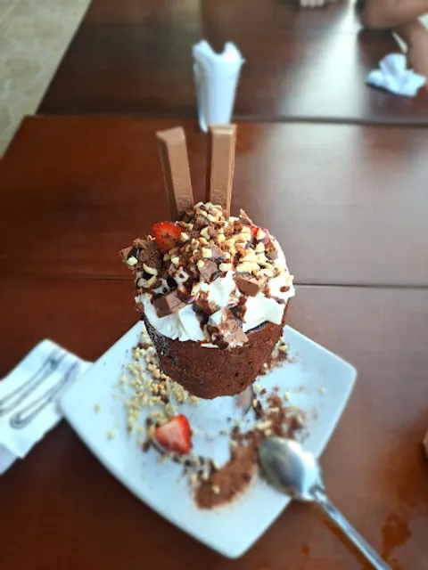 Dubairro Gelados e Café