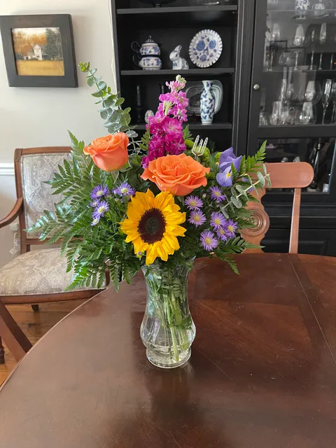 Gingerbread House Florist & Gifts