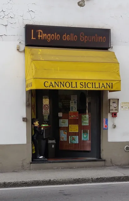 L'angolo Dello Spuntino Cannoli Siciliani Arancini