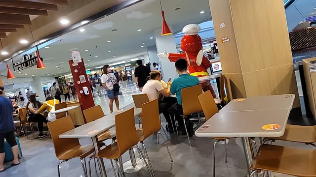 Jollibee Rizal Park