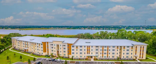 Saunders Lakefront Living