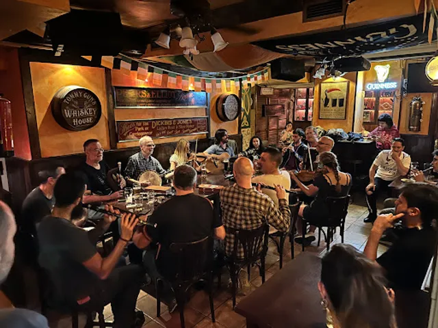 Collin's Irish Tavern