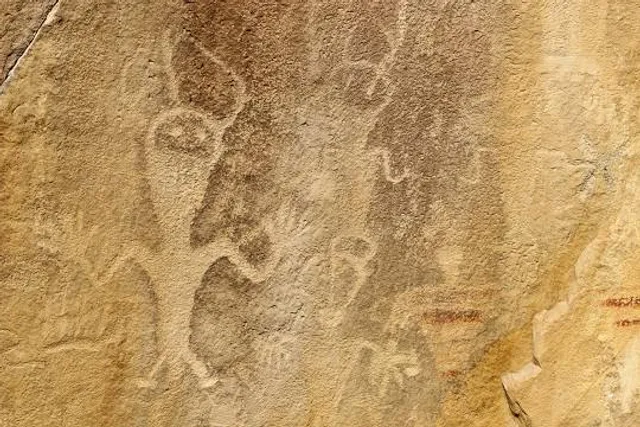 Swelter Shelter Petroglyphs