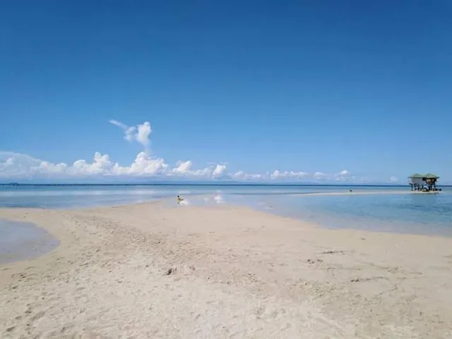 Lumayag Sandbar