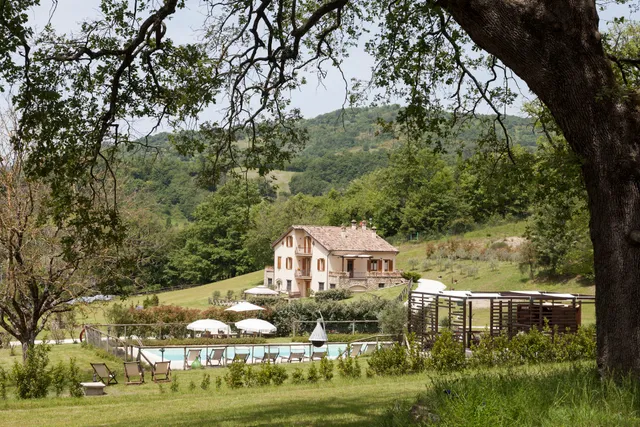 Cerqua Rosara Residence - Valtopina