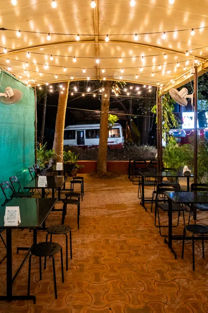 Ana Bar & Restaurant by vasquito